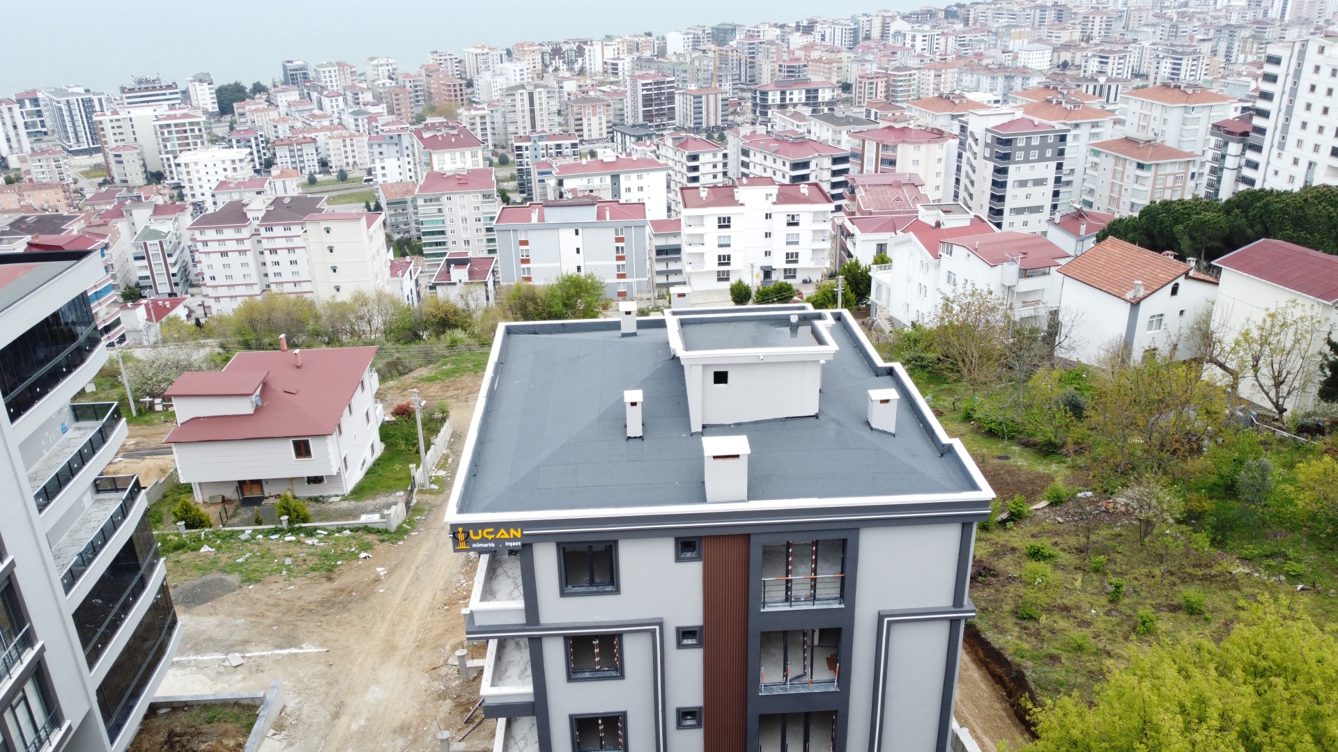 Uçan İnşaat
